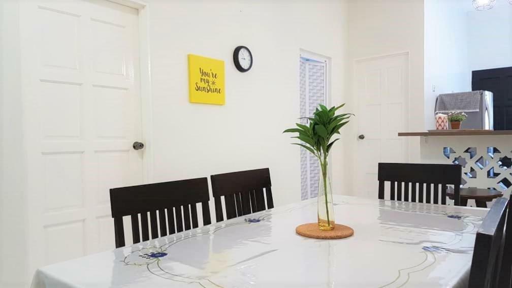 The Serene Homestay, Πορτ Ντίξον Εξωτερικό φωτογραφία